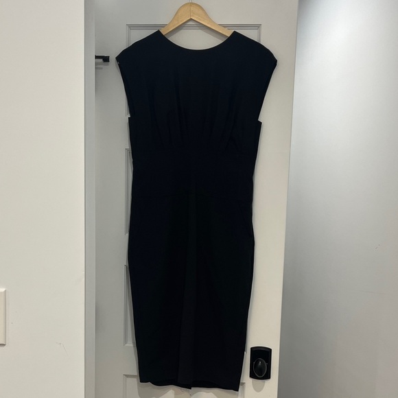 Banana Republic Dresses & Skirts - Banana Republic Classic Black Midi Dress